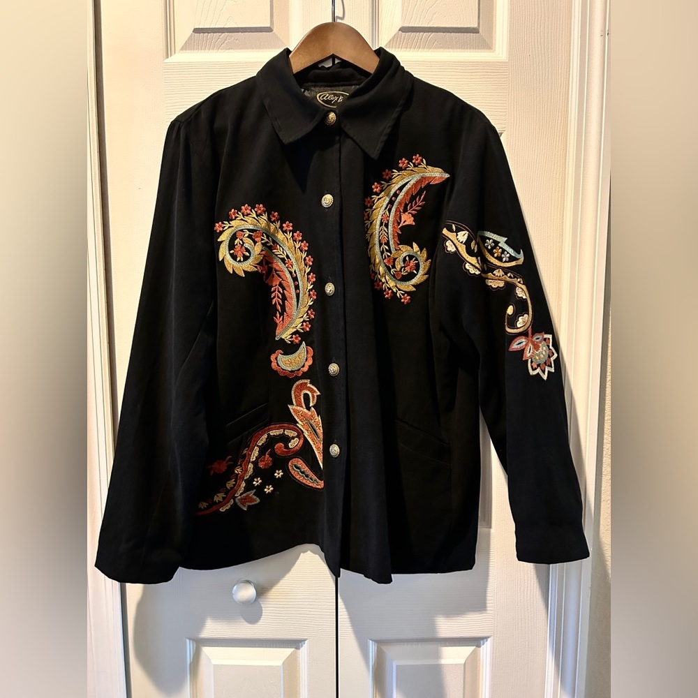 ✨ Whispers of Light Closet — Artful Statement Jacket by Alex Kim ✨ - Picture 3 of 13